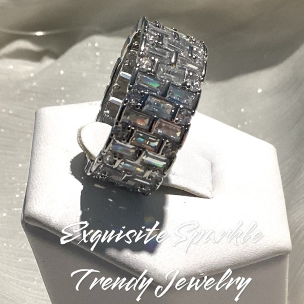 💍Luxurious Silver Baguette &Round Cz Diamond Weave Style Band